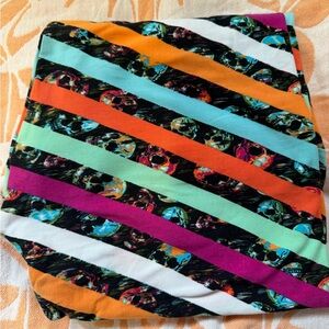 LuLaRoe Striped Skull Halloween Leggings TC2